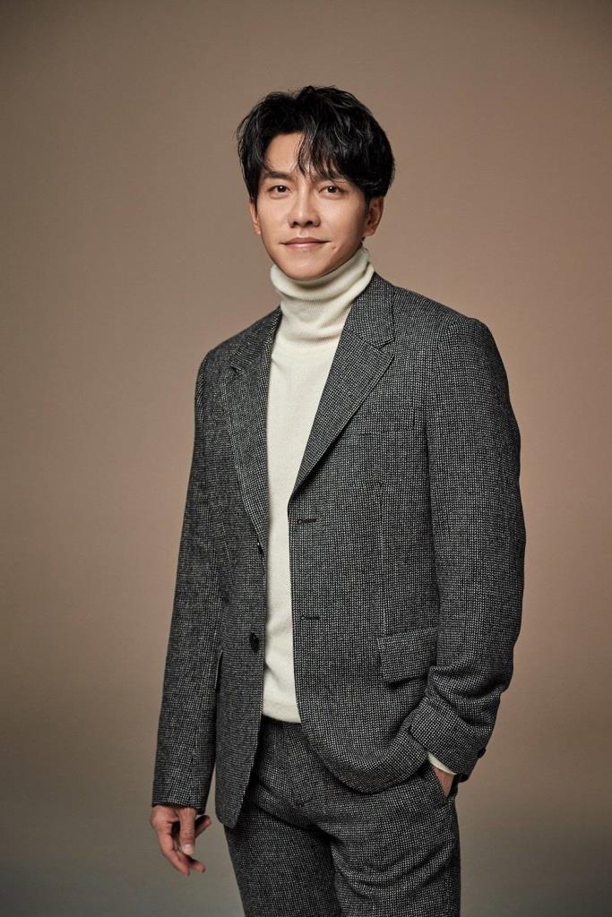 가수 겸 배우 이승기 관련 사진 - 이승기 후크엔터 정산금 소송 결론