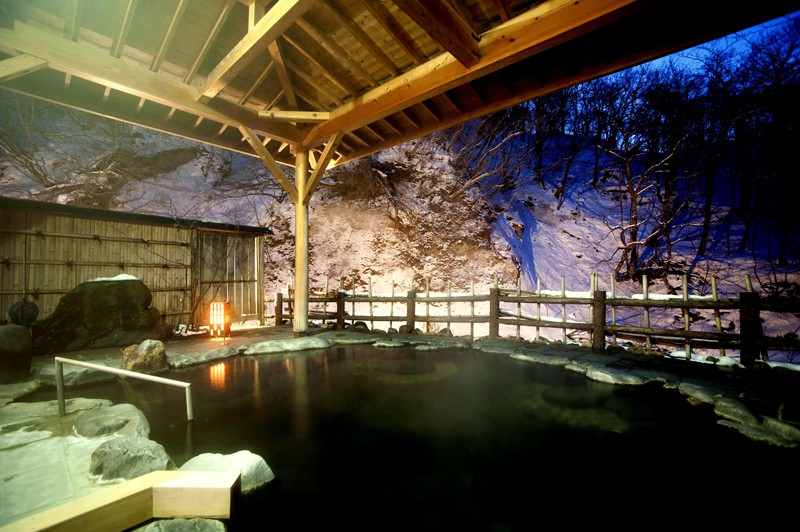 Min new york onsen. Баня онсэн Унесённые. Хилтон Саппоро онсен. Japanese Family Onsen. Charley Onsen Japanese Traditional Spa.